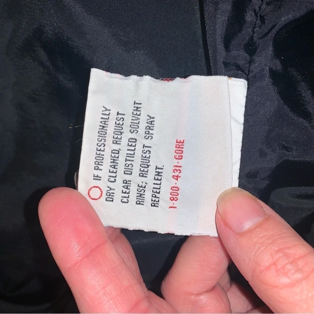 J crew ores man vintage GORE-TEX Red and Black Performance Jacket size XL